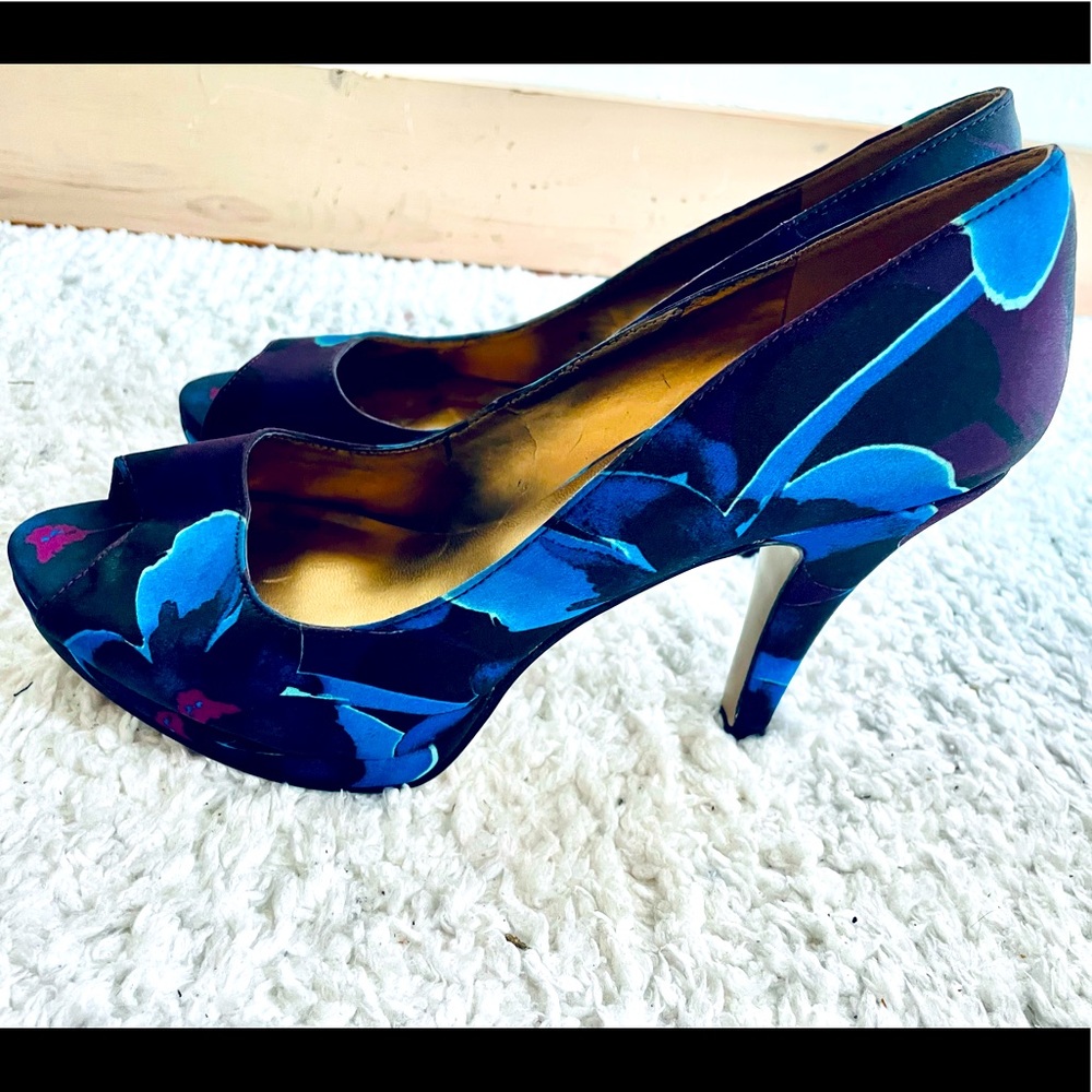 Nine West Blue and Black Peep-Toe Heels